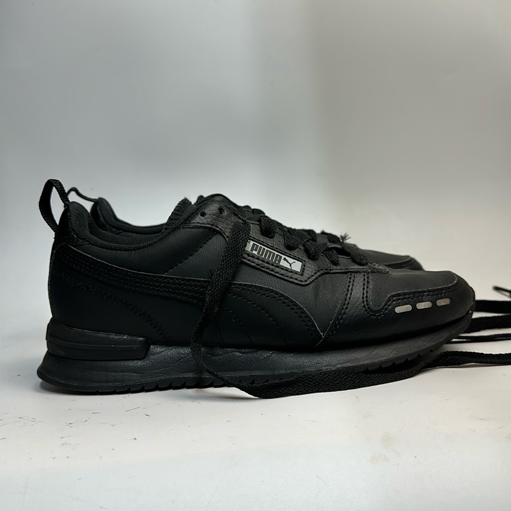 Puma R-78 (R78) Kids Lifestyle Sneakers Size 5.5Y (23.5 cm) Pre-Owned